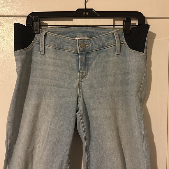Under belly flare maternity jeans- light wash - Picture 2 of 3